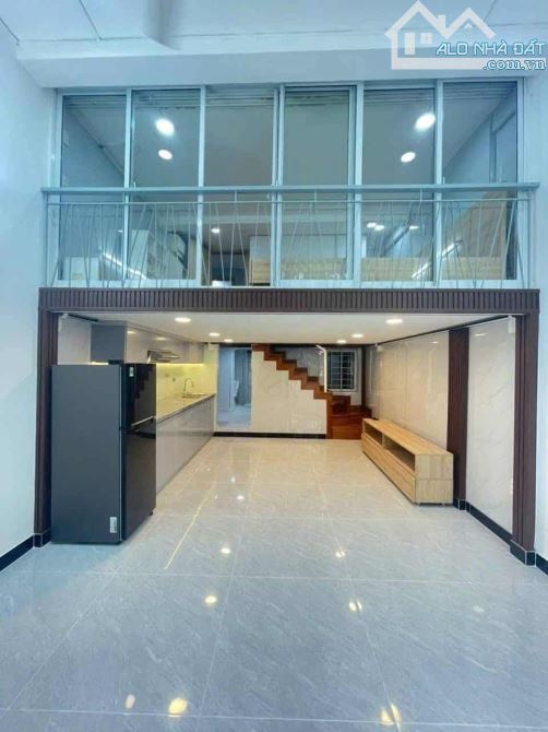 Bán Chung Cư lầu 1 đường Nguyễn Trãi,P.11,Q.5,dt: 80m2 - 2 Tỷ 65.