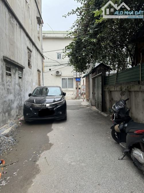15.8 Tỷ/105 M2/5 m tiền/ Giang Biên/ Ô tô chánh