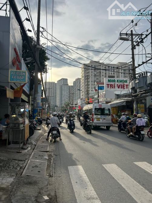 NHÀ Q2 GIÁ RẺ: XE HƠI ĐẬU CỔNG - 114M² CHỈ 7,7 TỶ
