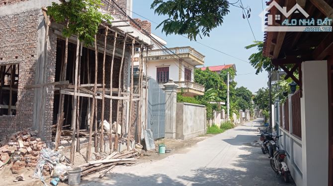 BÁN ĐẤT THUẬN THÀNH, BẮC NINH. 82M2 *MT 4,5M * 2,35 TỶ. Ô TÔ THÔNG, VÀO ĐẤT