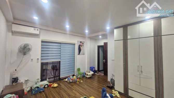 Chính chủ bán gấp nhà 47m², 5 tầng tại Triều Khúc, Thanh Trì giá 8.9 tỷ