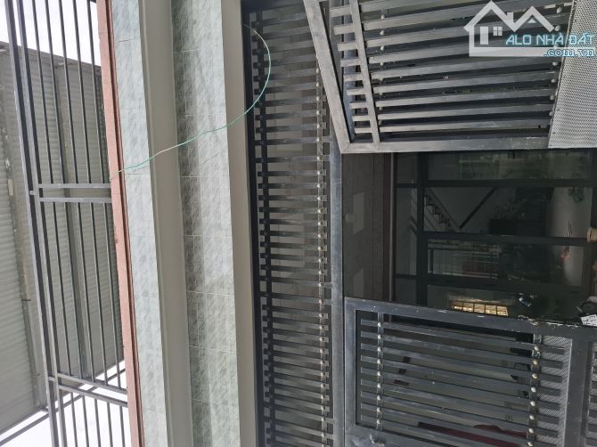 Bán nhà 1 lầu 1 trệt phường An Bình, nhà sạch rộng thoáng mát