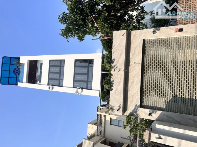 Nhà Đẹp Thạch Bàn/ 16.5 Tỷ/78/82 M2 nhà 6 Tầng/ Ô tô chánh