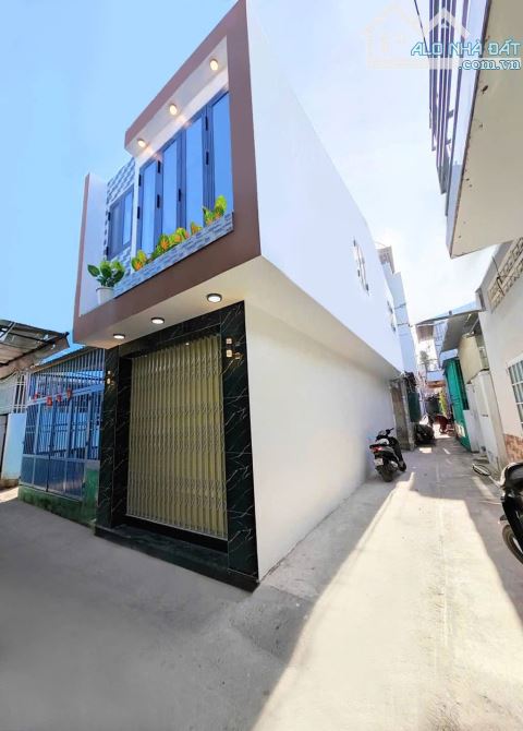 Bán nhà mới toanh 1 tầng full nội thất đường Phan Đình Giót Nha Trang