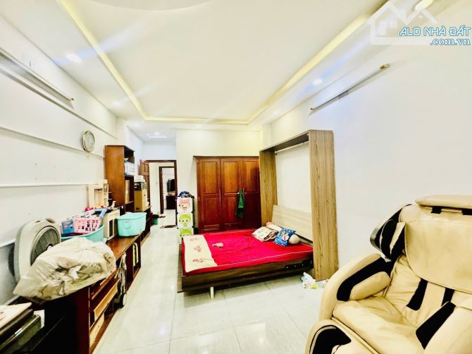 Siêu phẩm 4 tầng cạnh HXH 10m Hậu Giang Quận 6 79m2 chỉ 7 đồng nhỉnh.