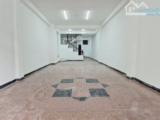 Cho thuê mặt bằng 4x11m đường Đinh Bộ Lĩnh, Bình Thạnh – 9.8 triệu/tháng