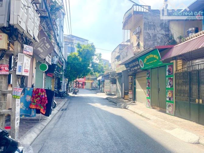 125M TRÂU QUỲ, GIA LÂM | KHU HV NÔNG NGHIỆP- VỈA HÈ- OTO TRÁNH KD SẦM UẤT NGÀY ĐÊM 25,9 TỶ