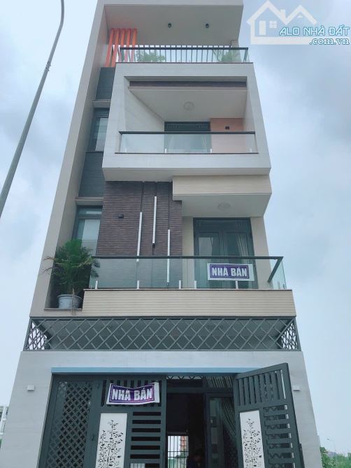 NHÀ 4 TẦNG, 60M (4x15), ĐƯỜNG 12M, THANG MÁY,  NGAY NGÃ 4 LINH XUÂN, 5 ĐỒNG TL