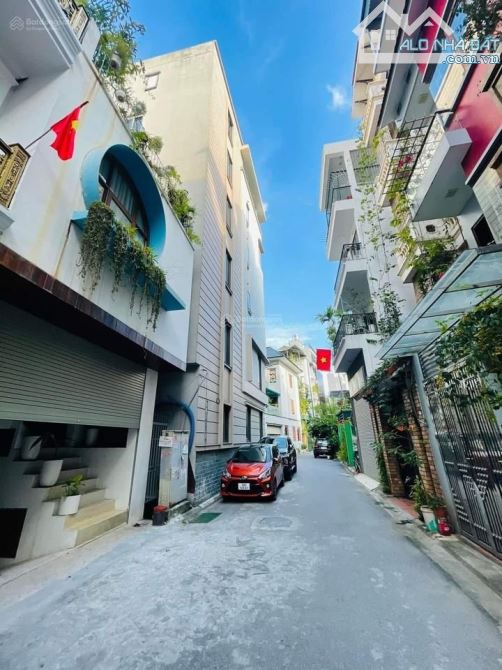 bán nhà phố bồ đề 35m2, 5 tầng, gần phố kinh, doanh nhỏ, ô tô vào nhà giá 10.2 tỷ