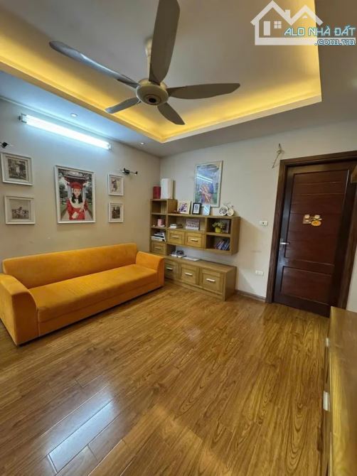 BÁN NHÀ MẶT PHỐ NGUYỄN NGỌC VŨ – CẦU GIẤY – 133M² – 3 TẦNG – MẶT TIỀN 7M – GIÁ 4