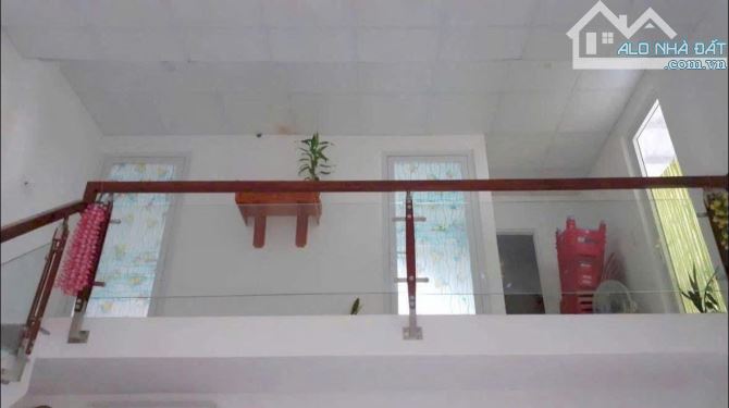 Chủ gửi bán căn nhà thiết kế hiện đại đường ô tô tới nhà
