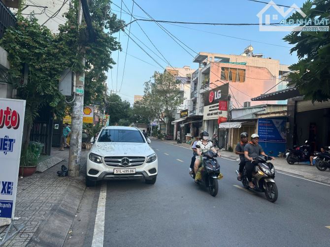 Bán Nhà 7x27m Mặt Tiền Nguyễn Hữu Tiến-Đường 16m Vỉa Hè Rộng-Chủ Ngộp Bank Bán Gấp
