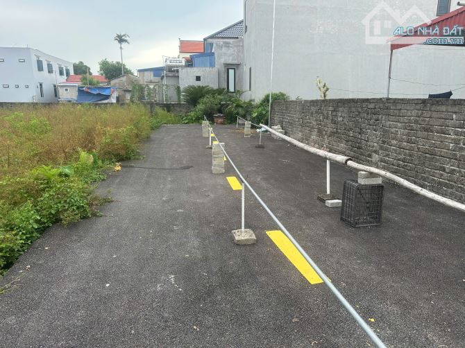✅ Cần bán 2 lô liền kề 65m ngang 5.2m tại Lạng Côn , Xã Đông Phương, Kiến Thụy. Giá chỉ tỷ