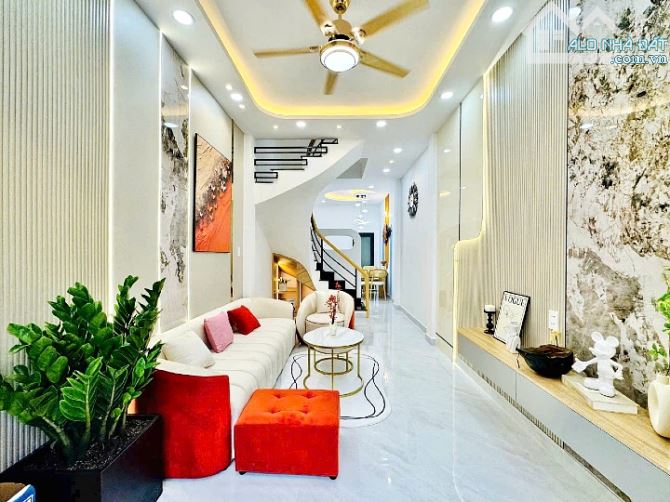 Bán nhà 2 lầu Nguyễn Thượng Hiền, Phú Nhuận – giá 6.45 tỷ
