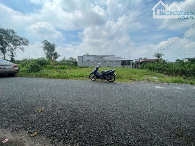 ✅ Bán đất thổ mặt tiền đường Nguyễn Quang Đại thuộc Phường 5 , TP Tân An _ DT : 5 x 23.68