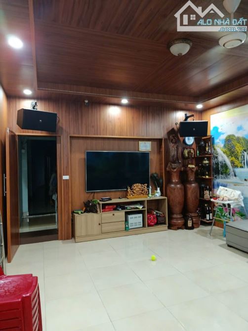🎉🎉BÁN NHÀ 2 TẦNG – MẶT BẰNG KINH DOANH ĐẮC ĐỊA – MẶT TIỀN ÂU CƠ, ĐỐI DIỆN CHỢ HOÀ KHÁNH,