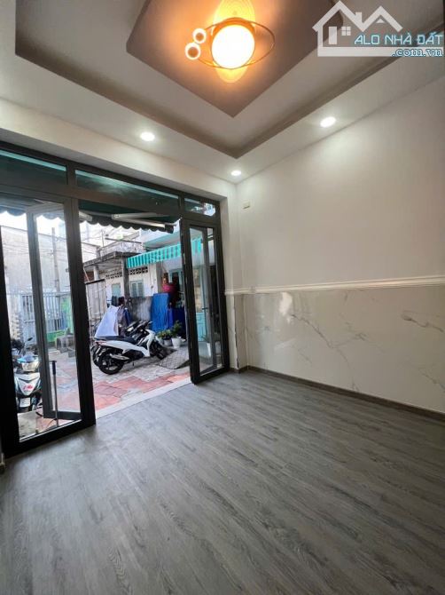 Bán nhà Linh Tây 32m2 3.35 tỷ. Nhà mới 1 căn duy nhất trong khu vực hiếm có khó tìm