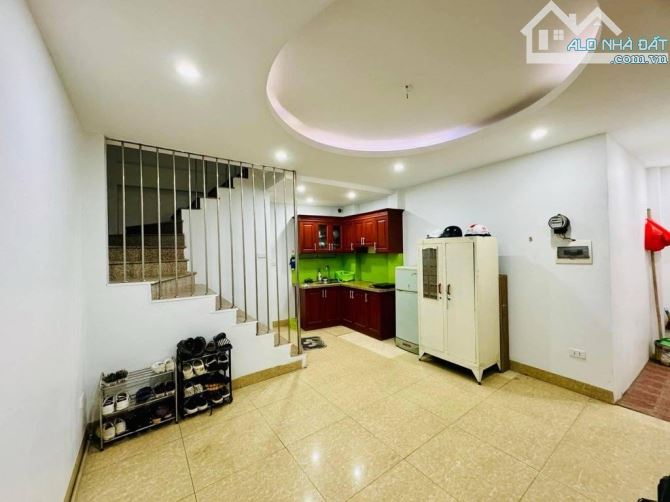 BÁN NHÀ PHỐ TRƯƠNG ĐỊNH – SAU 1 NHÀ RA MẶT PHỐ – NGÕ THOÁNG – DÒNG TIỀN 12TR/TH – 7.15 TỶ