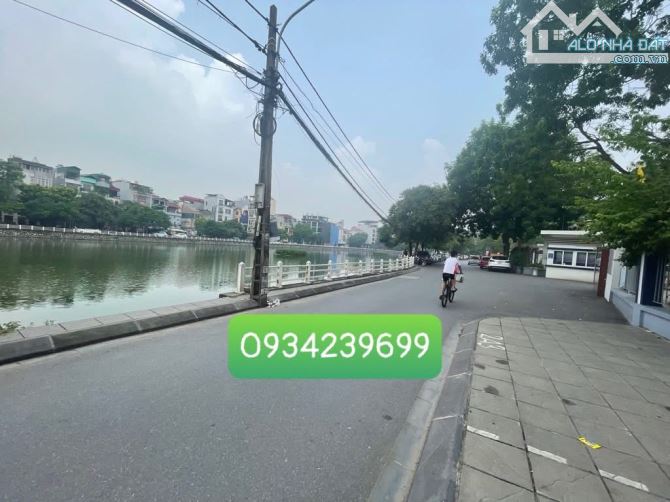 Bán nhà view hồ bồ đề , ô tô tránh kinh doanh dt rộng mặttieenf lớn chia sẵn 2 sổ giá đầuư