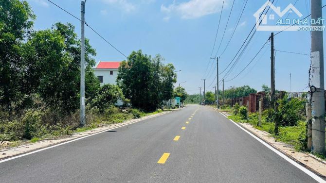 ĐẤT BIỂN LỘC AN- NGAY SAU CHỢ - CÁCH BÃI TẮM CHỈ 1KM- NAY LÀ XÃ PHƯỚC HẢI - TP HCM