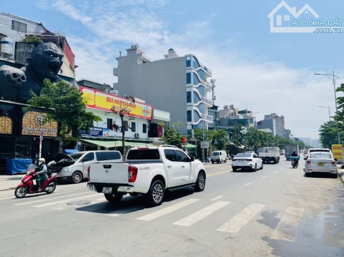 BÁN NHÀ THỊNH LIỆT - GIẢI PHÓNG - OTO QUA VÀO NHÀ - DT 52M x 5T. GIÁ BÁN 12.45 TỶ