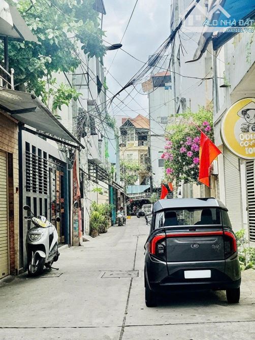 2MT Thành Thái-Quận 10-Hẻm 6m- Giá Chỉ 8,6 - TL