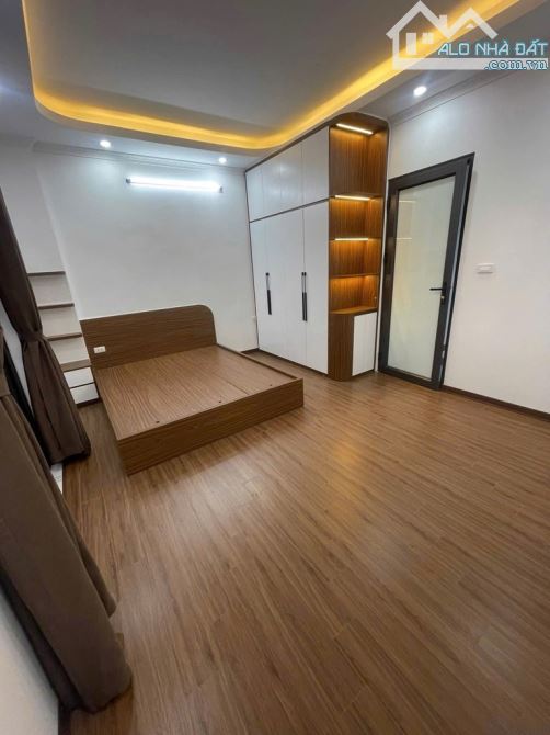 Thụy phương cách 1 nhà ra phố  gần chợ , trường học các cấp