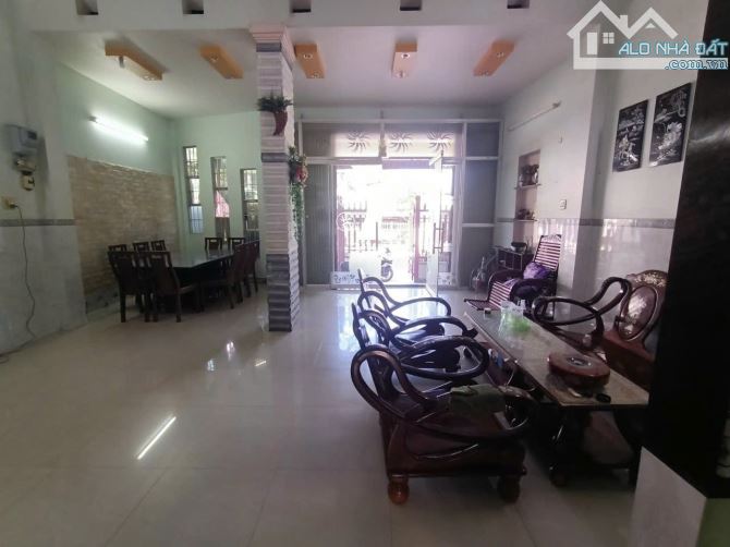 Cần bán căn Nhà mặt tiền đường Lê Lợi Phường 1 TP Trà Vinh