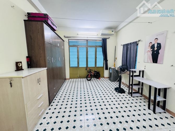 🎉🎉Bán Căn Nhà 3 Tầng Mặt Tiền Trục Trần Kế Xương Rất Sầm Uất.