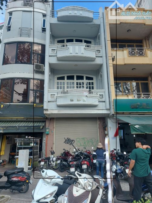 NGAY CỔNG TRƯỜNG ĐẠI HỌC, MT Điện Biên Phủ, Q.Bình Thạnh, 5m*23m,3 tầng, 60tr/th