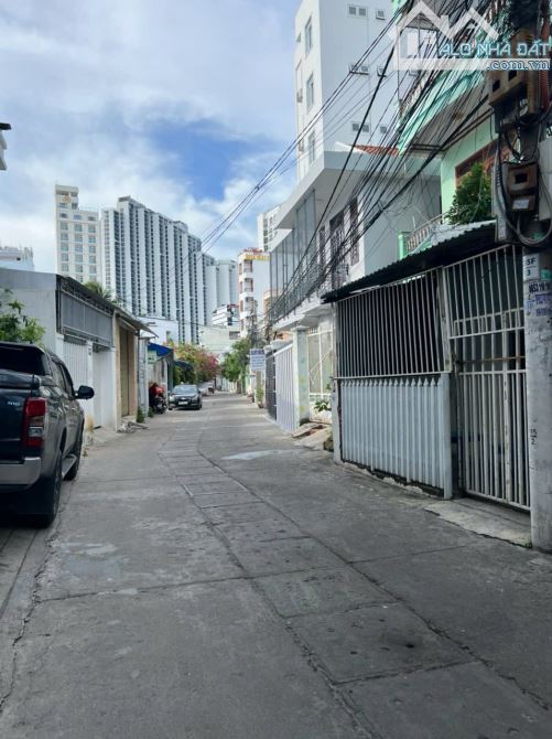 Bán nhà 3 tầng mặt tiền đường Sao Biển sát biển 98m2 giá 9.5 tỷ