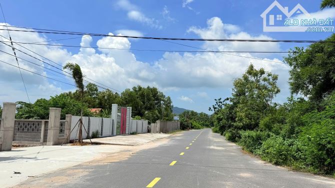 THỊ TRẤN PHƯỚC HẢI- GẦN BIỂN PHƯỚC HẢI - BRVT ( Nay là Xã Phước Hải - TP HCM)