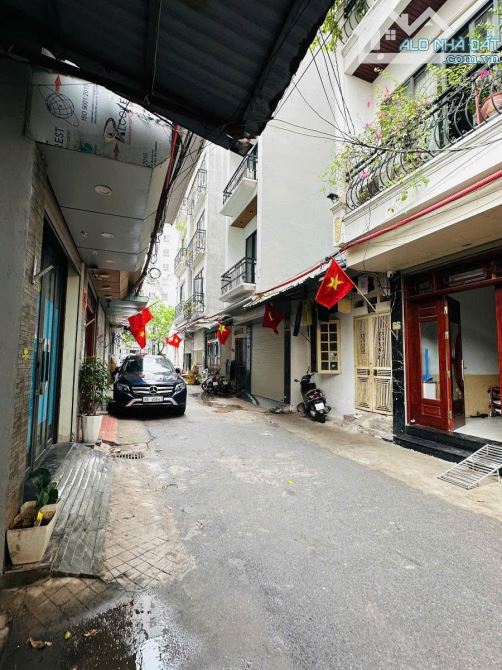Bán Nhà Trần Đai Nghĩa  - Oto - Kinh Doanh - Thang Máy - 44m, 5 Tầng - Nhỉnh 12 Tỷ.