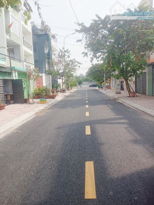 Bán NHÀ ĐẸP QUẬN 8 -  KHU TDC CẢNG SÔNG PHÚ ĐỊNH - EHOME 3