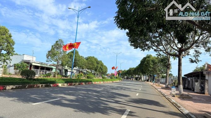 MẶT TIỀN TỈNH LỘ 52 - VÕ THỊ SÁU NGAY TRUNG TÂM XÃ ĐẤT ĐỎ - TP HCM 🌈 DT  752,7m2