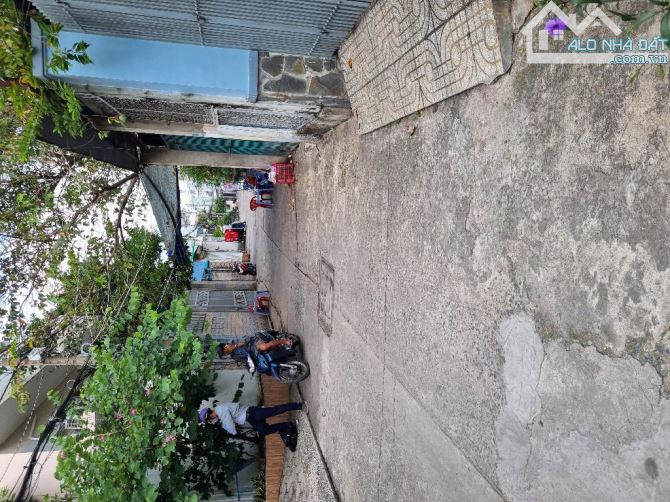 Bán nhà hẻm Lương Văn Can, phường 15, quận 8