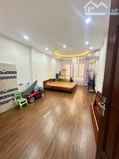 BÁN NHÀ NGUYỄN KHUYẾN – NGÕ NÔNG – GẦN Ô TÔ – 36m2 - 5 tầng - 6.3 TỶ
