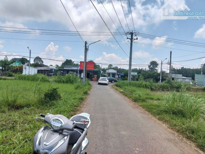 MẶT TIỀN NGUYỄN CÔNG HOAN - NGAY SAU UỶ BAN XÃ ĐẤT ĐỎ - TP HCM 🌈🌈🌈DT 1509m2
