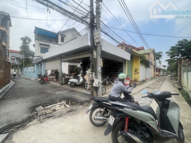CẦN BÁN GẤP 45M, NHÀ CẤP 4 SẴN Ở NHỈNH 3 TỶ,GẦN CẦU THƯỢNG CÁT