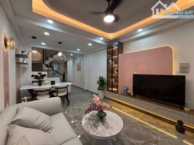 🏡 NHÀ 3 TẦNG MỚI - FULL NỘI THẤT CAO CẤP - MT HẺM XE HƠI - KINH DOANH ĐA NGÀNH - NHỈNH 6Ỷ