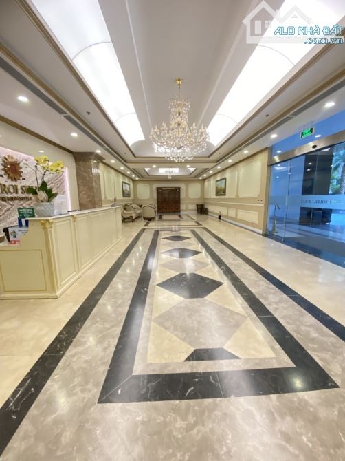 Chị họ gửi bán CH 104m - 3n2vs - 19.5 tỷ CC DLE ROI SOLEIL- Xuân Diệu - Tây Hồ- FUll ntxịn