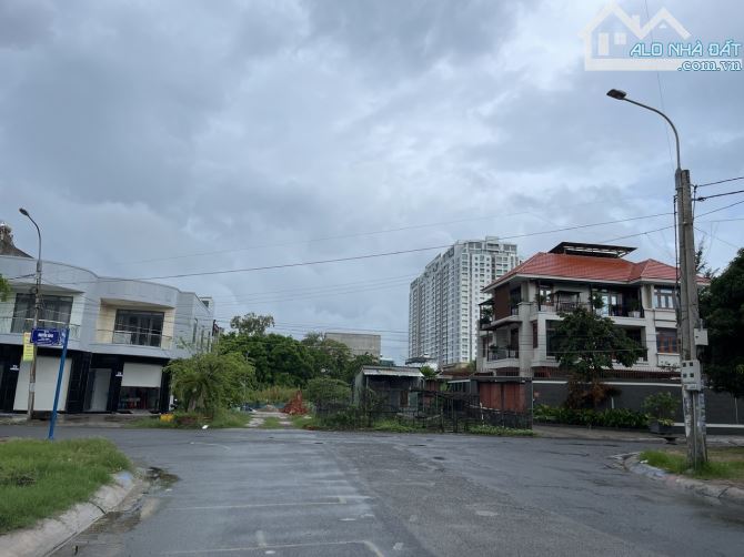 Bán đất đường Nguyễn phúc tần khu đô thị chí linh tpvt giá 8ty8