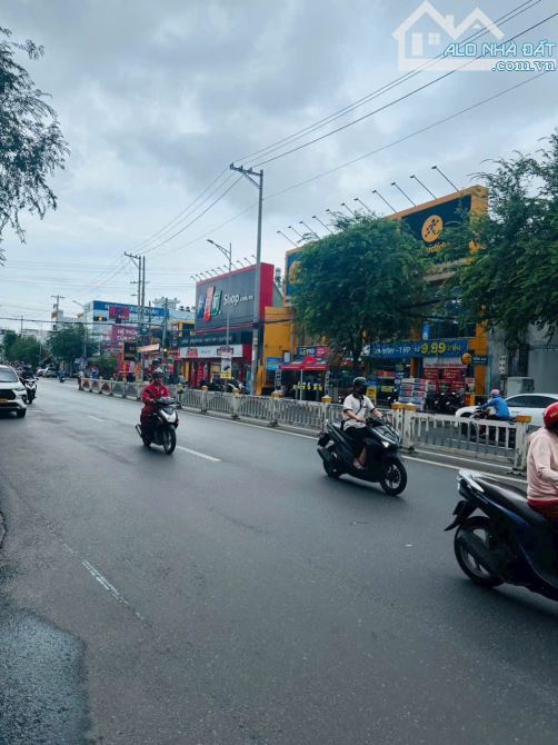 Bán đất mặt tiền 944 đường 30/4 thành phố vũng tàu dt  310m2 fun thổ cư giá 11ty100
