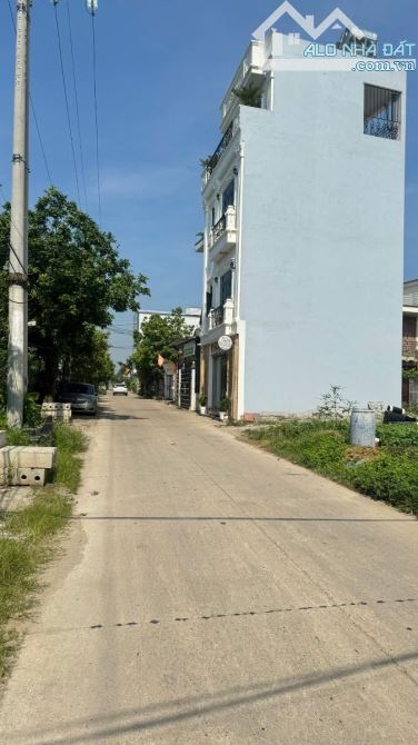 Bán đất đẹp Long Biên – 69m², mặt tiền 4m, ô tô vào tận đất, giá chỉ 3.7 tỷ 🚗🏡