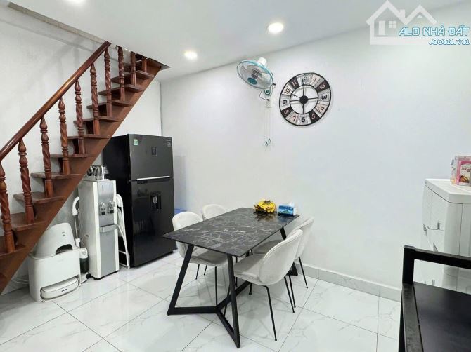 Bán nhà 4,1m x 17m, 2 tầng, Emart Phan Huy Ích, p12, Gò Vấp, 4 tỷ 63
