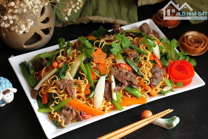 Âu Dương Lân – “Mì Xào Thập Cẩm” chuẩn vị: 43m², 2PN, hẻm 5m, xe tải tới tận nhà, giá chỉ - 6