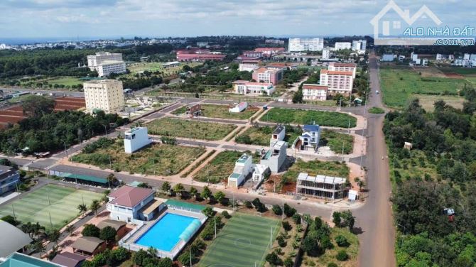 BÁN ĐẤT MẶT TIỀN LÝ NHÂN TÔNG. DT: 5x23M. GIÁ: 7,5 TỶ