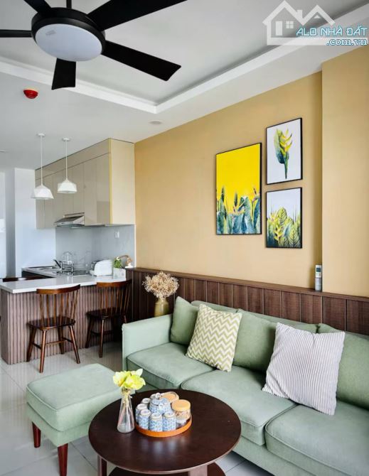 SẬP HẦM TOÀ CĂN HỘ RẺ NHẤT ĐƯỜNG PHAN TỨ 125M2 NGANG 7,2M - DÒNG TIỀN 100 TRIỆU/ THÁNG.