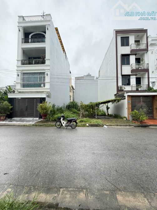 Lô đất đẹp dt95m khu TDC Sở Tư Pháp gần UBND Quận