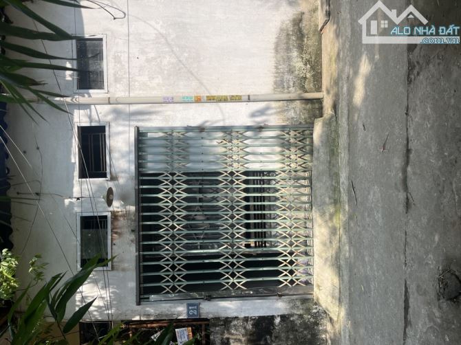 Bán gấp nhà cấp 4 tập thể quen hàn  ô tô đỗ cổng ,đầy đủ công năng giá 3.45 tỷ